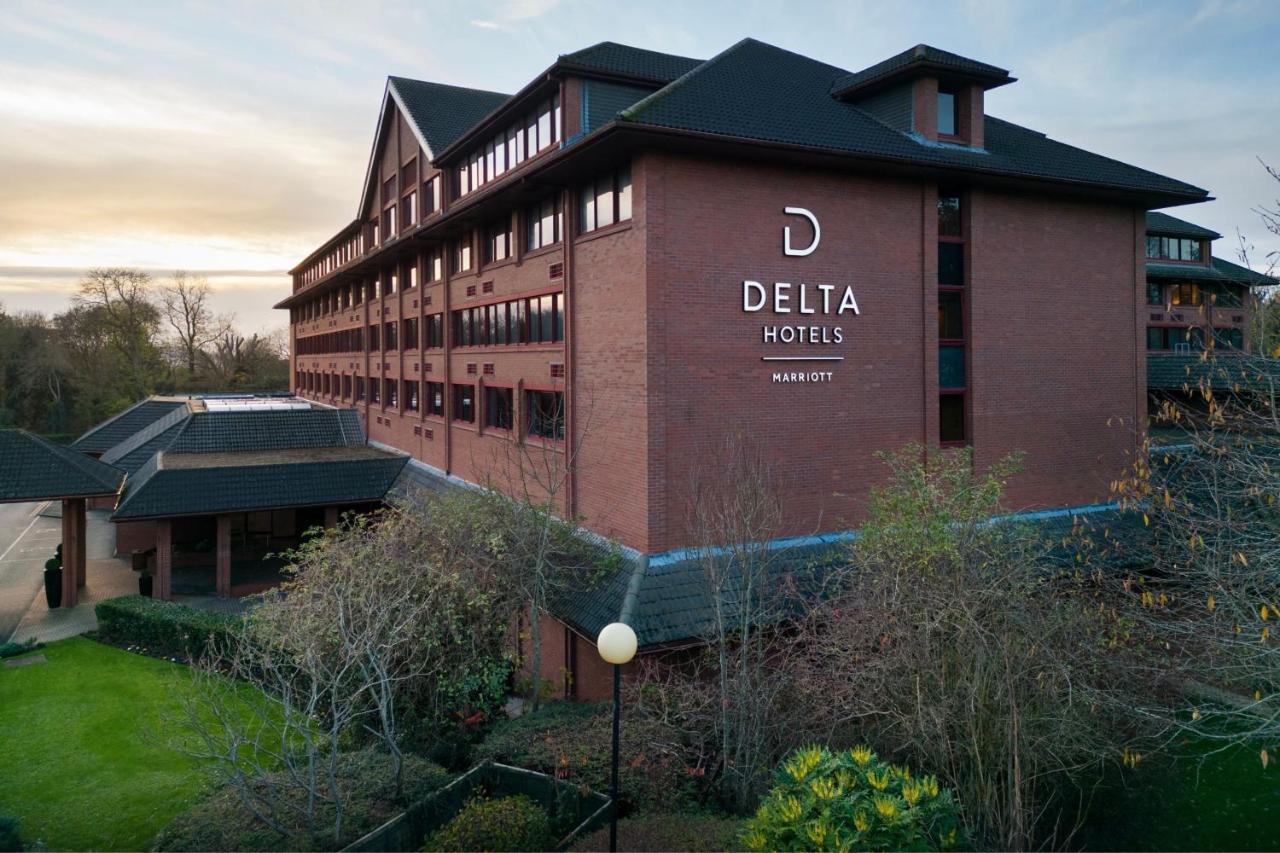 Delta Hotels By Marriott Swindon Exterior photo